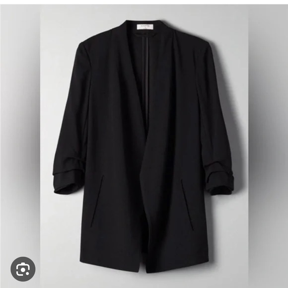 NWT Aritzia Macauley Blazer - Picture 5 of 6